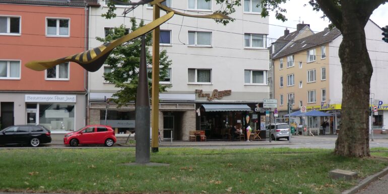 Nikolaus-Knopp-Platz