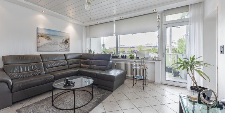 lichtdurchflutet Wohnen mit Loggia