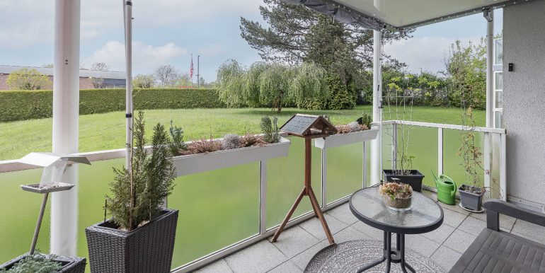 Loggia mit grüner Aussicht