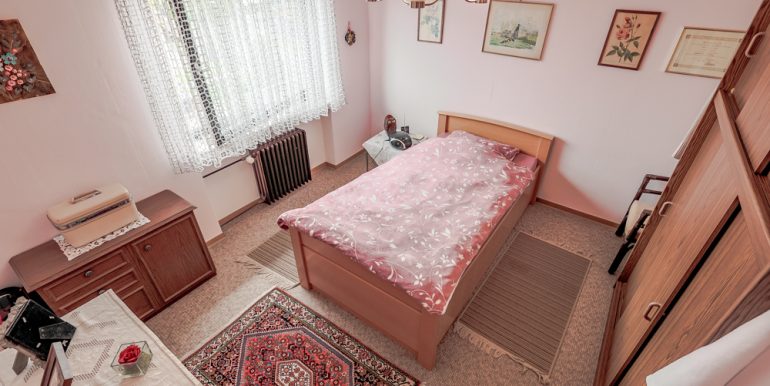 Schlafzimmer 1 OG