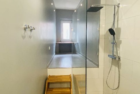Bad mit Wellnessbereich
