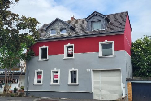 Straßenansicht