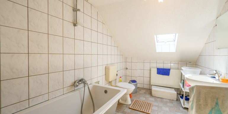 Badezimmer DG