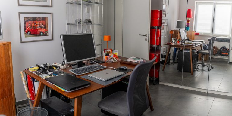 Arbeitszimmer