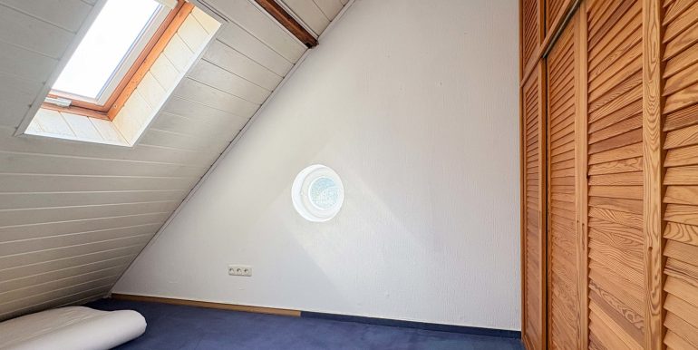 Arbeitszimmer (DG)