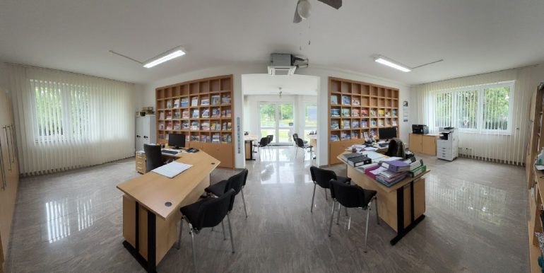 Büro-/Praxisfläche