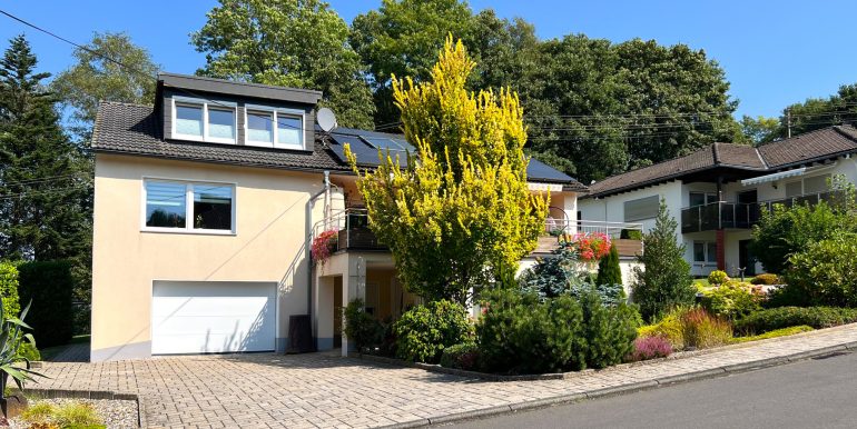 Straßenansicht