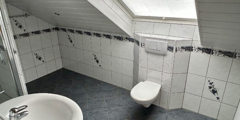 Badezimmer im Obergeschoss
