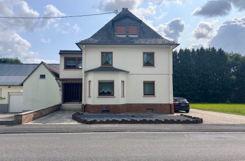 Straßenansicht