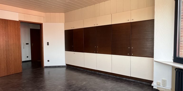... Schrankeinbauten