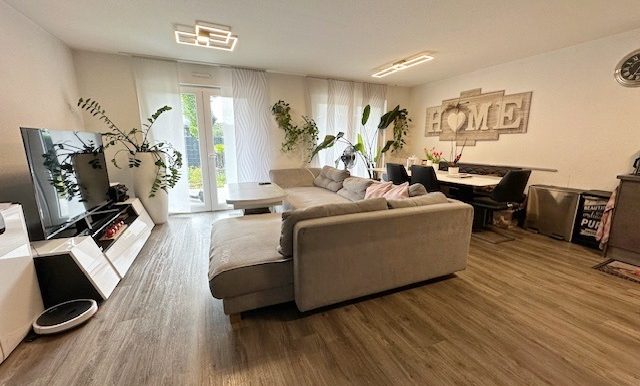 Wohn und Esszimmer