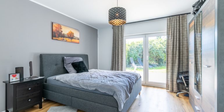 Schlafzimmer III UG