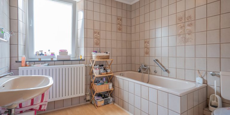 Wannenbad OG 54
