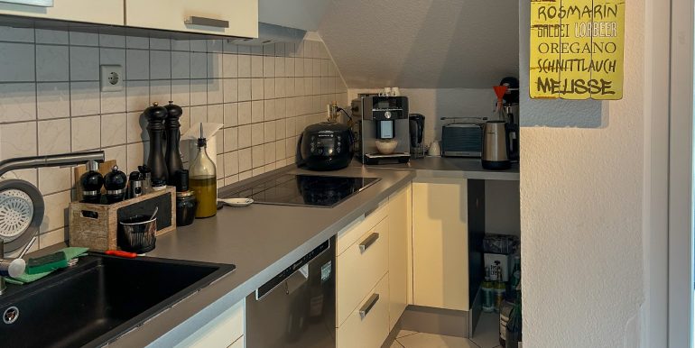 Küche mit Balkon