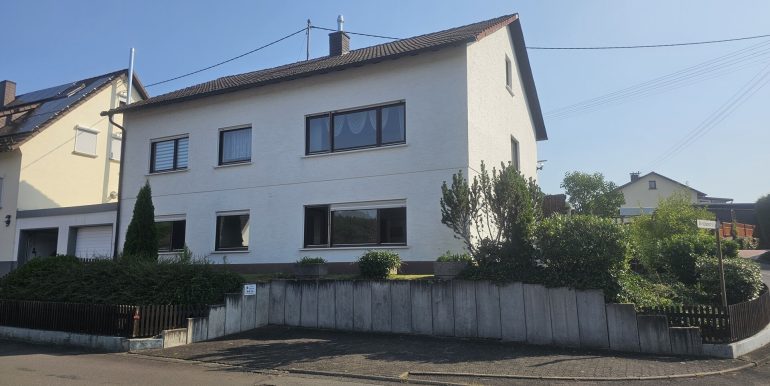 Straßenansicht