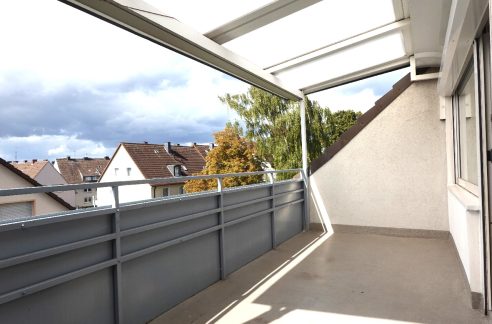 Überdachte Loggia m Schlafzimmer