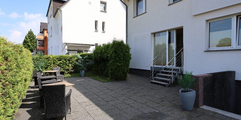 Terrasse zur Praxis