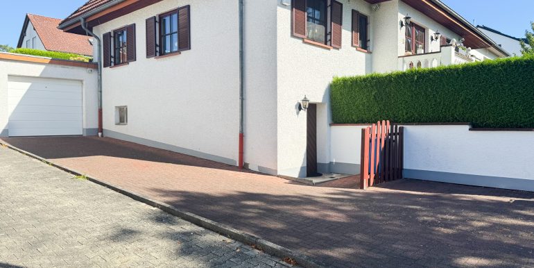 Hofbereich-Garage