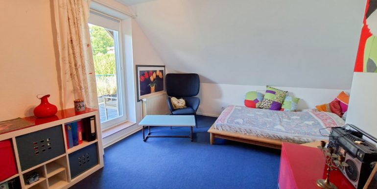 Schlafzimmer DG