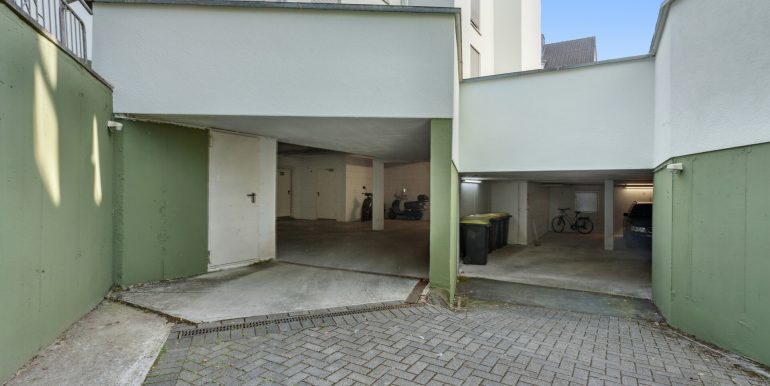 Tiefgarageneinfahrt