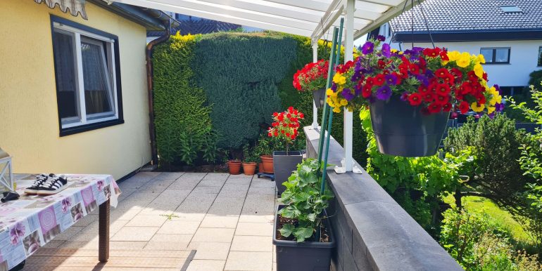 überdachte Terrasse