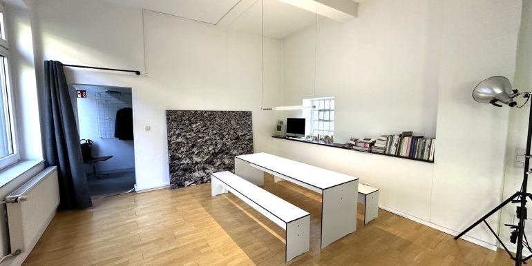 2. Blick Büro