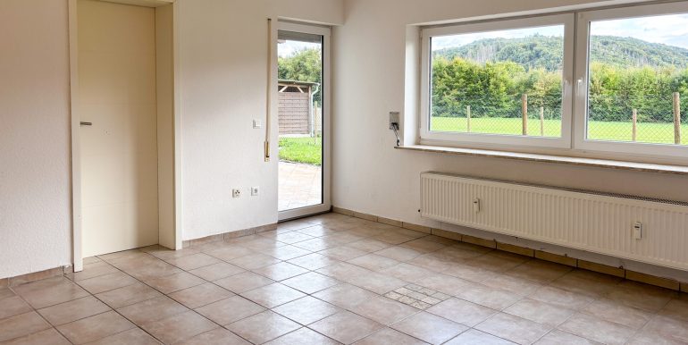 Wohnzimmer KG
