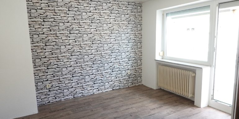 Kinderzimmer mit Loggiazugang