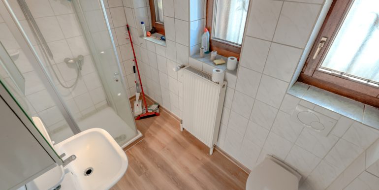 Badezimmer EG