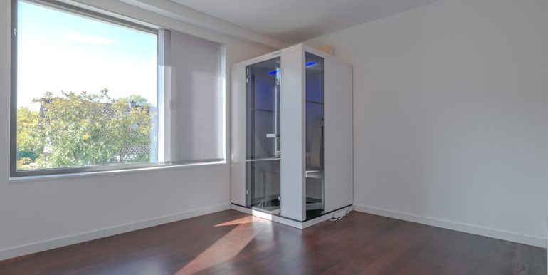 Zimmer 2 OG