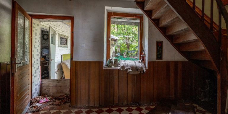 Treppe ins Obergeschoss