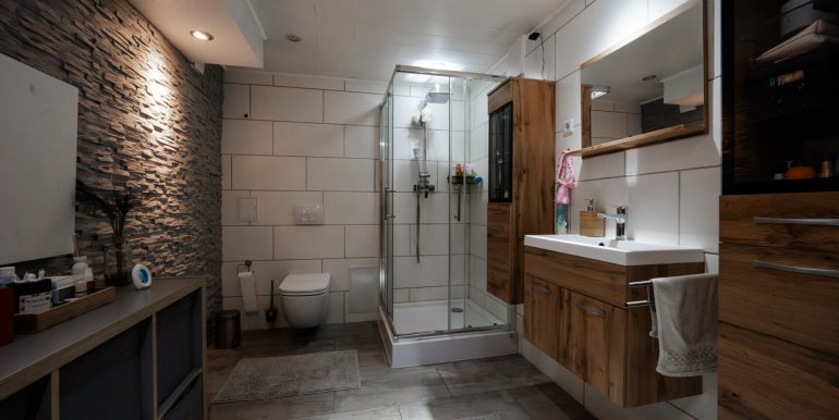 Badezimmer KG
