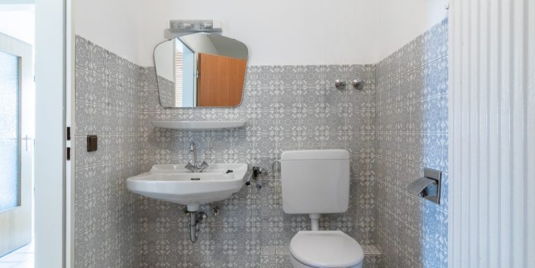 Gäste WC OG