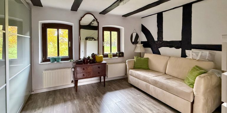 OG Zimmer / Ankleide