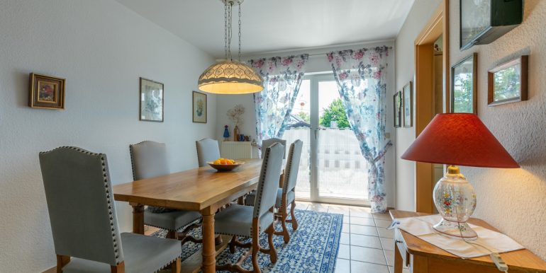 Esszimmer mit Balkon