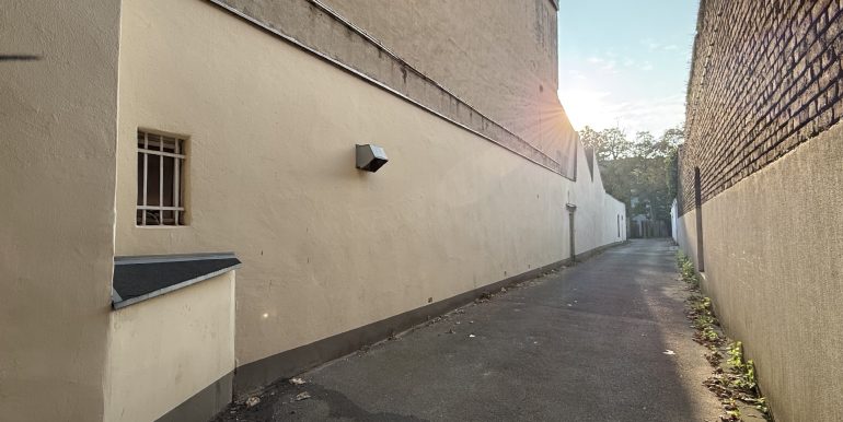 Einfahrt Nachbargrundstück