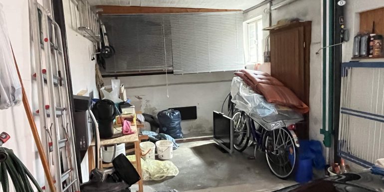Garage mit Lagerfläche