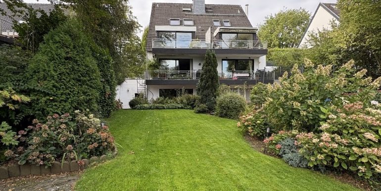 Blick vom Gartengrundstück