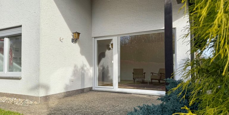 Überdachte Süd-West Terrasse