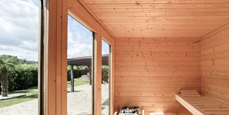 Sauna mit Vorraum