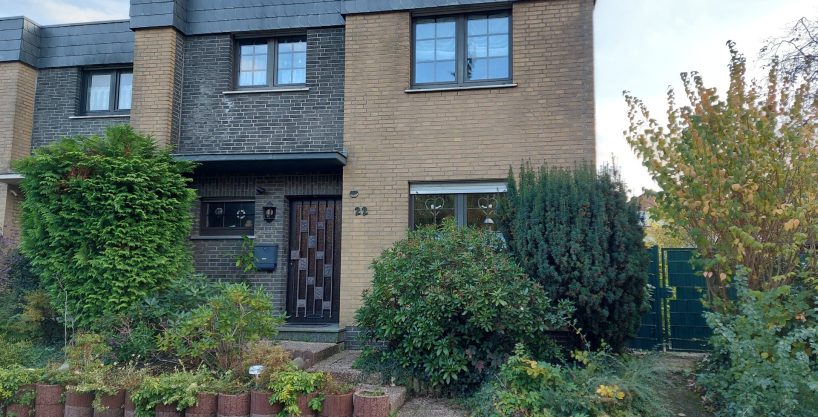 Reihenendhaus mit vielfältigen Nutzungsmöglichkeiten in ruhiger Wohnlage in Geldern