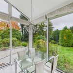 Wintergarten mit Blick ins Grüne