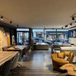 Blick zum Schaufenster