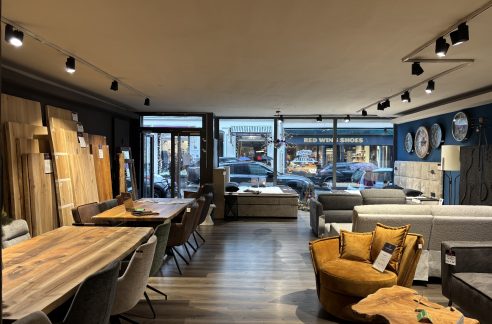 Blick zum Schaufenster