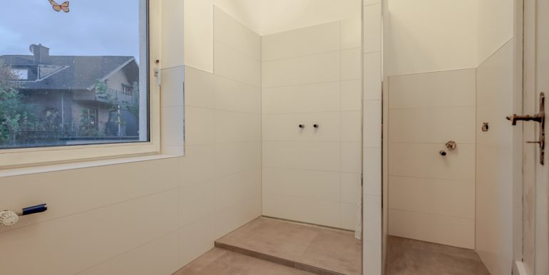 Badezimmer Einheit 1