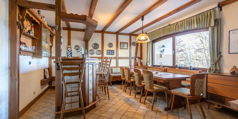 Gesellschaftsraum mit Bar