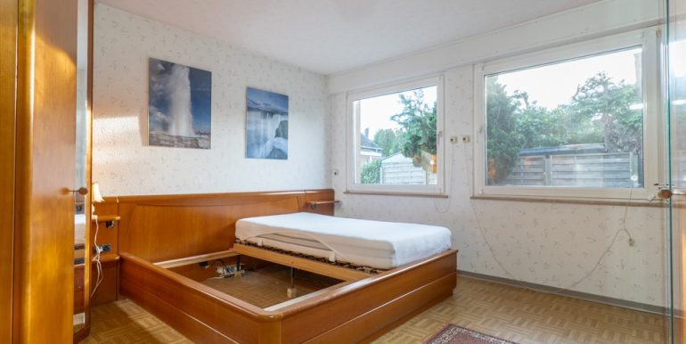 Schlafzimmer I im EG