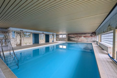 Gemeinschaftsschwimmbad