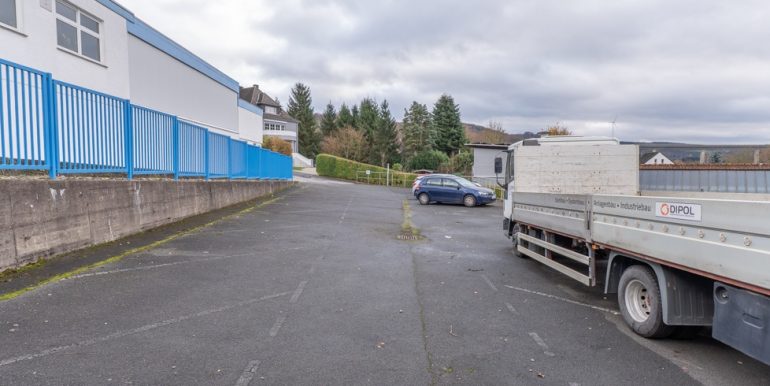 Biszu 25 PKW- Stellplätze