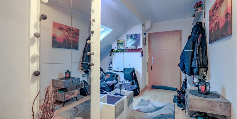 Wohnung DG rechts